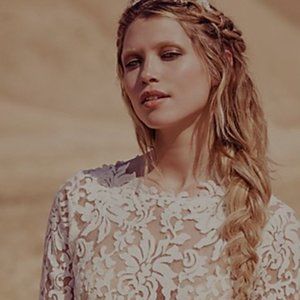 Solitaire Lace dress Cream Medium